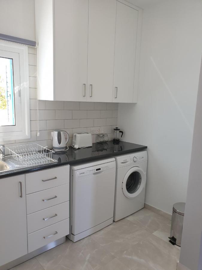 Ikaria Village Maisonette 12 Пафос Екстериор снимка